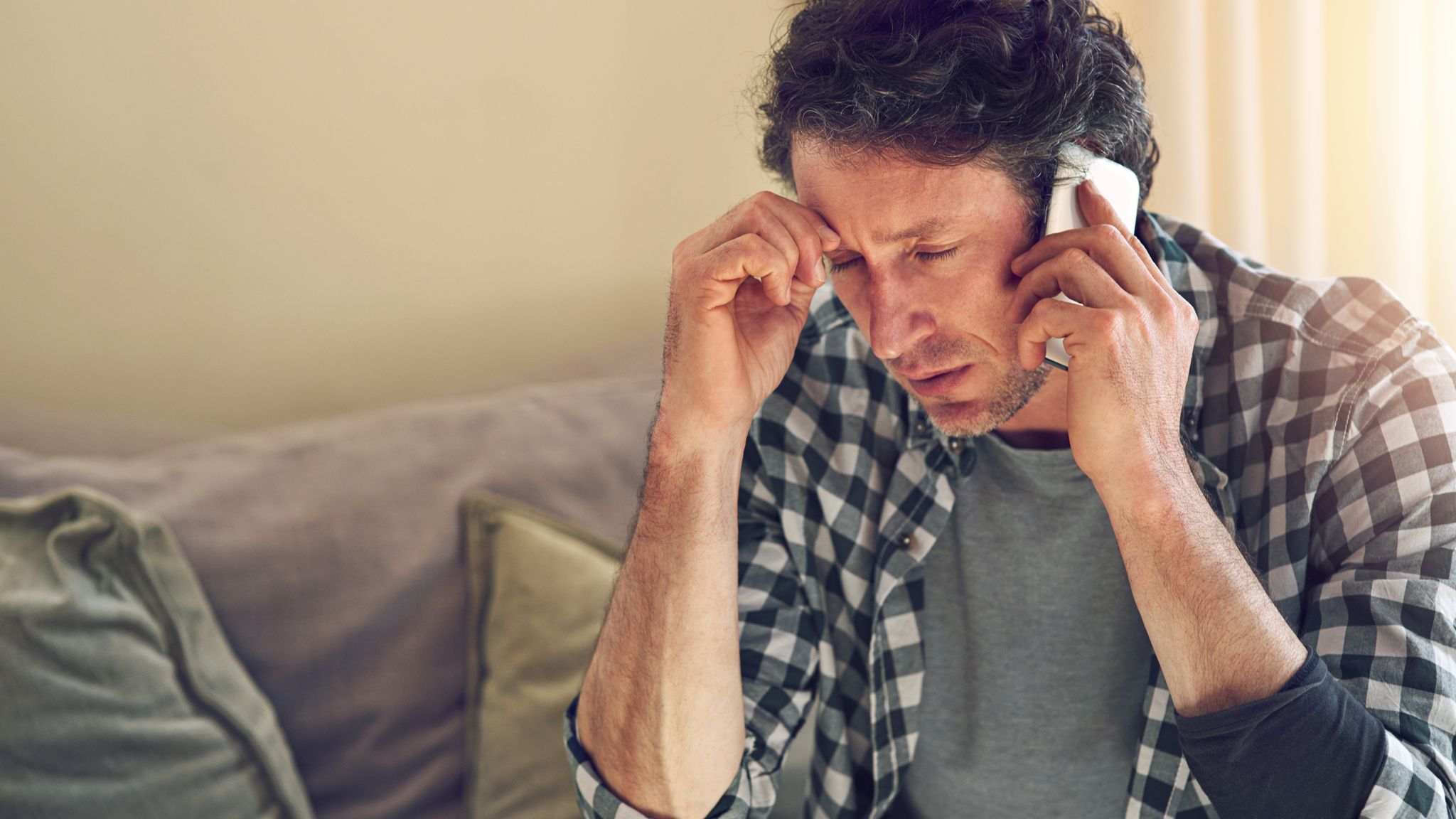 worried-los-angeles-dui-bail-bonds Navigating the Bail Process: Fast & Reliable Bail Bonds in Southern California